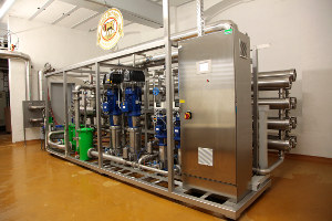 A reverse osmosis plant guarantees the quality of the water used to make beer and minimizes energy costs.jpg